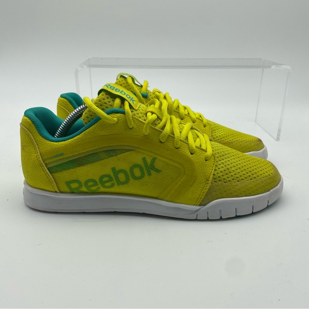 Reebok Dance Trainers Women Size 6 Shoes Yellow Sneakers Lace Up Walking Low Top